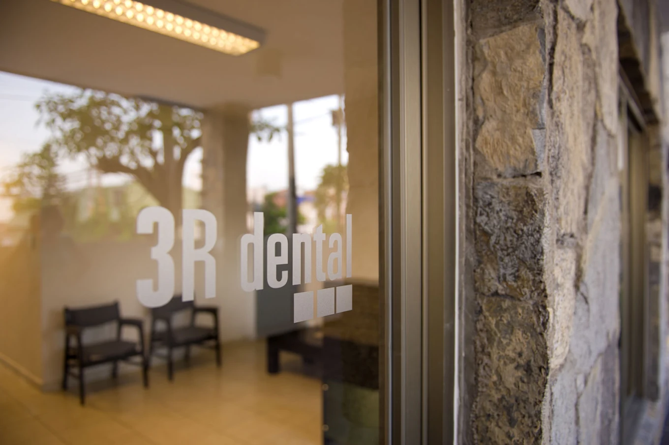 Recepción de 3R Dental en Costa Verde